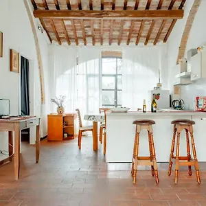  Appartement Casavacanzepisa